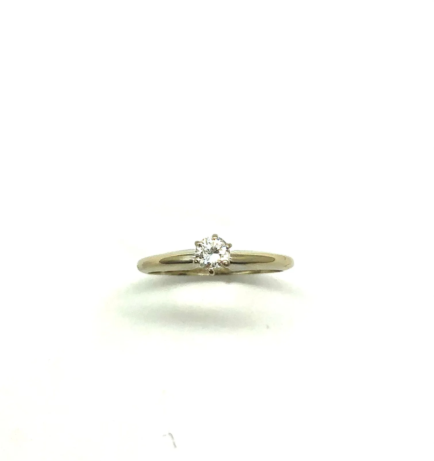 15 Ptw Round Diamond Engagement Ring