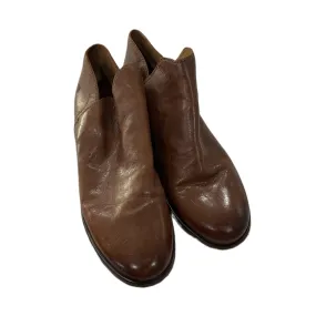 Boots Ankle Flats By Frye In Brown, Size: 11