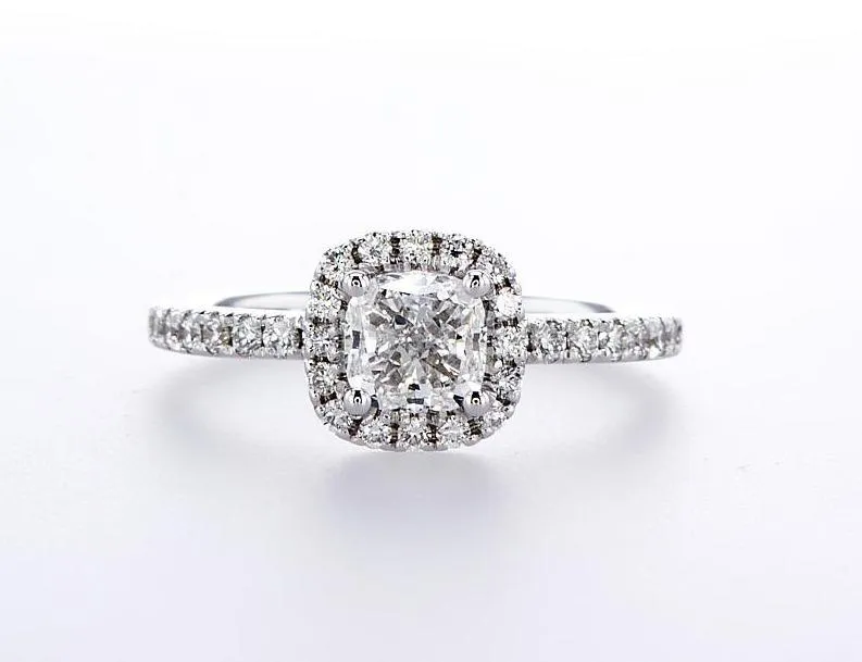 Cushion Cut Halo Engagement Ring (1.40Ctw)