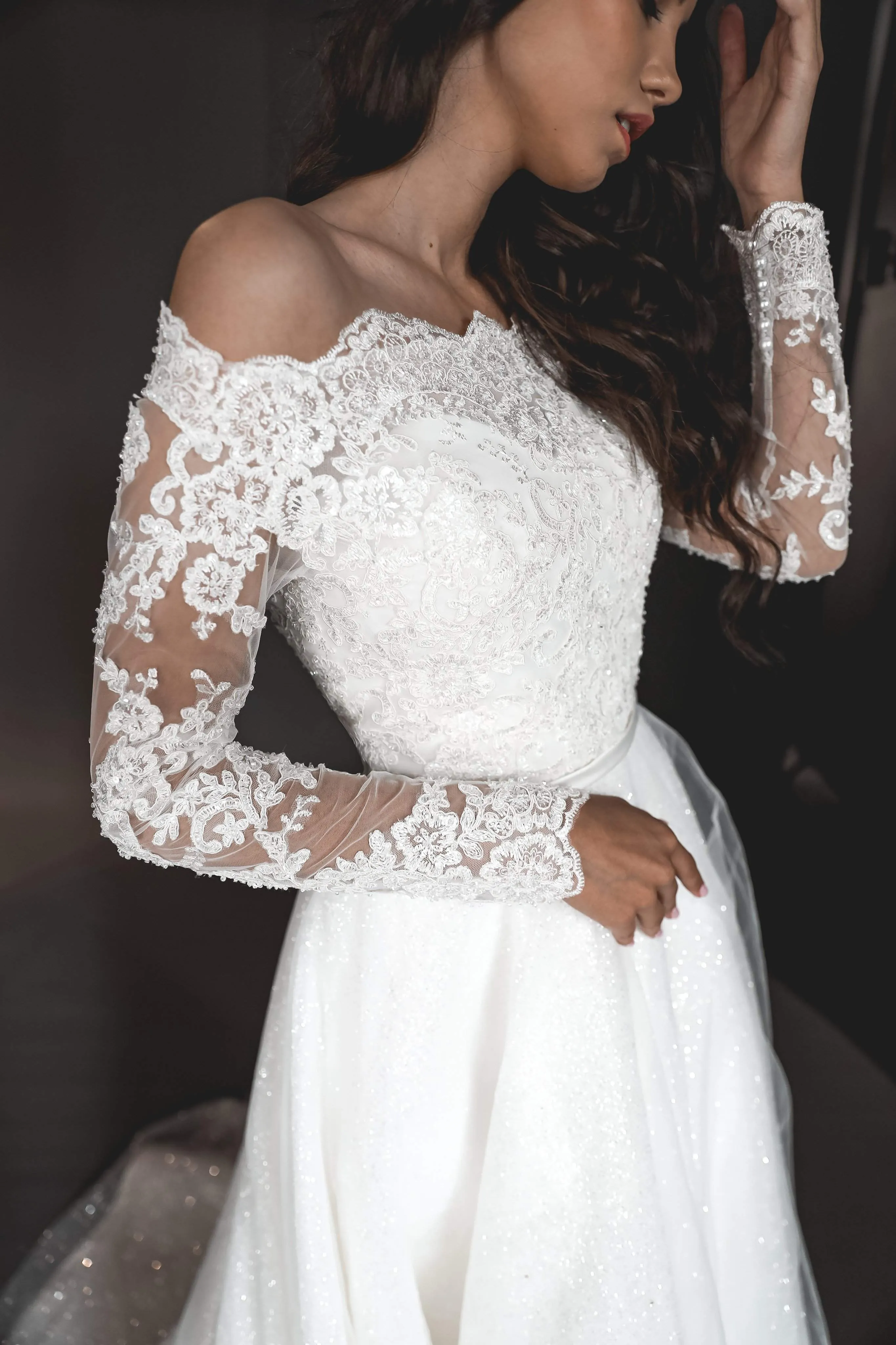 Lace off-the-shoulder Wedding Dress Olies