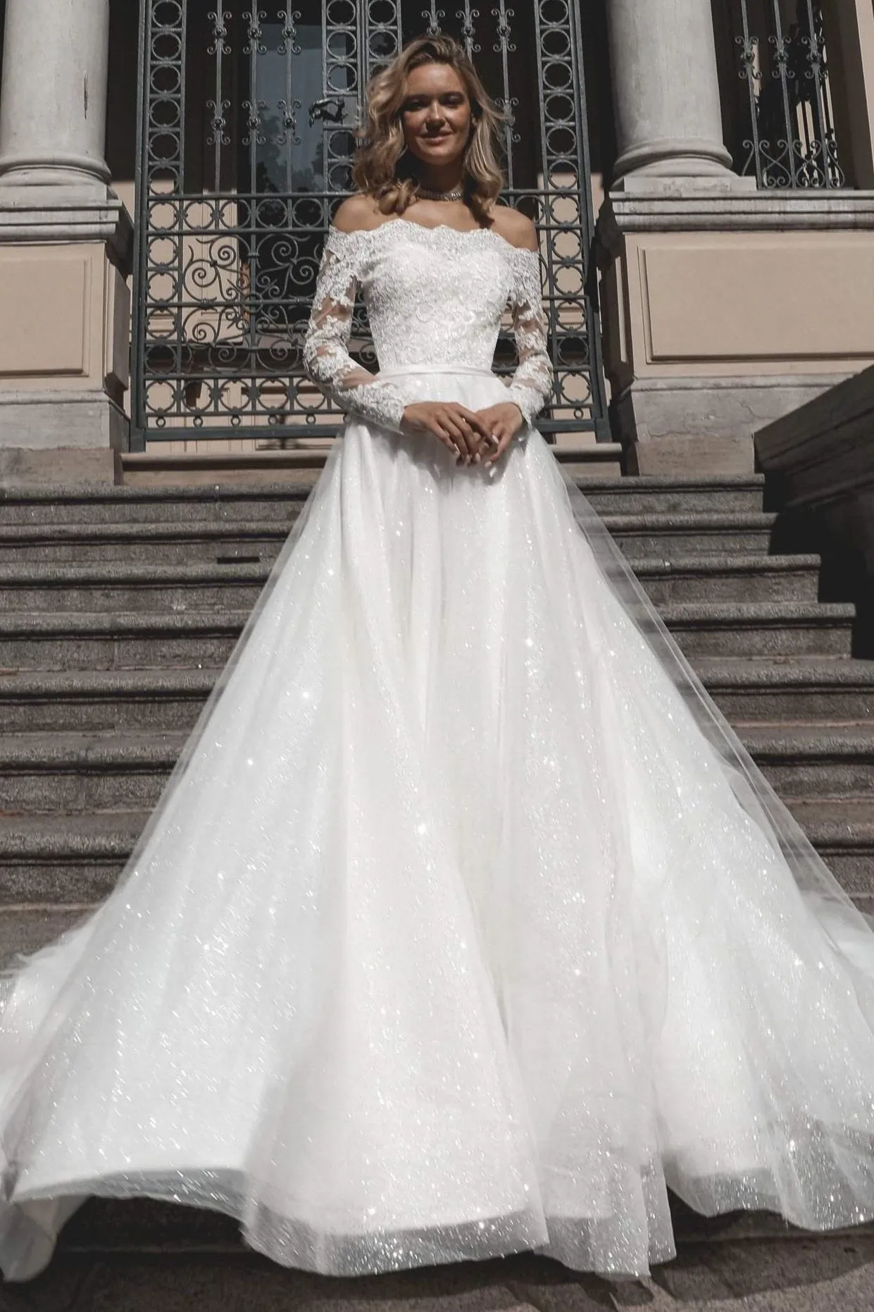 Lace off-the-shoulder Wedding Dress Olies