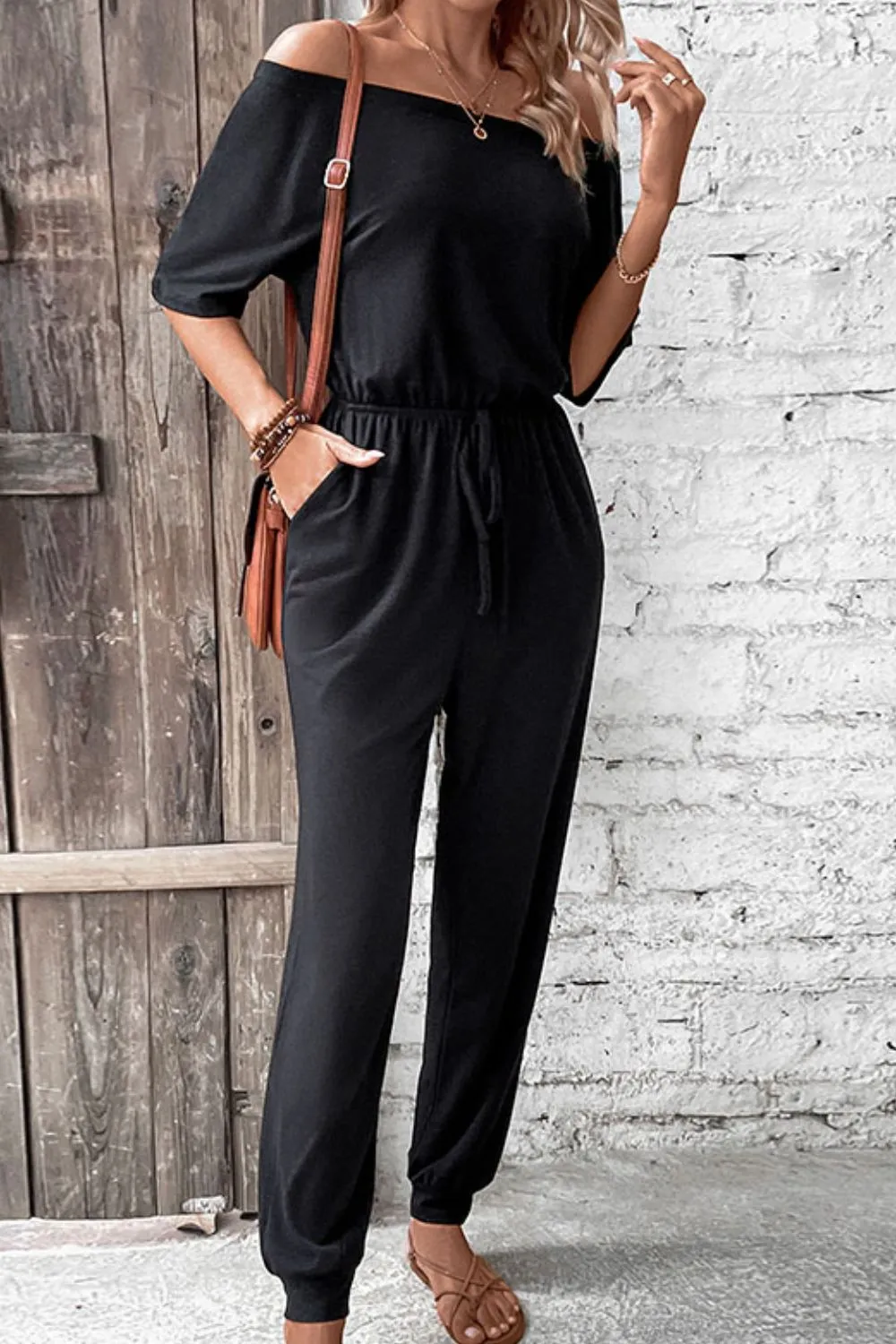 Off-Shoulder-Jumpsuit mit Taschen