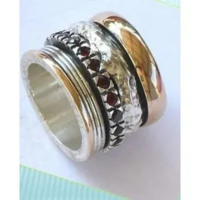 Spinner ring for woman. Engagement ring designers using Silver Gold Ring set with garnets / opals / zircons